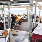 Apartments & Rooms Riva