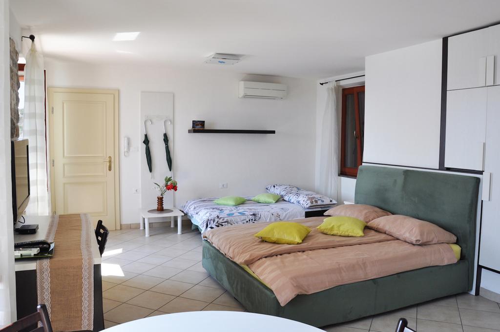 Apartment & Riva *